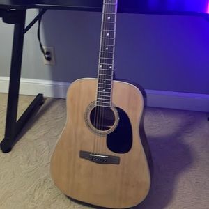 Mitchel acoustic guitar model md100